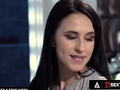 Arsch, Aus dem arsch in den mund, Kehlenfick, Schwanz, Hundestellung, Fingern, Zierlich, Teen in den arsch