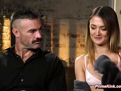 Sadomasochismus, Braunhaarige, Kehlenfick, Schwanz, Fetisch, Schmerz, Sklave, Strümpfe