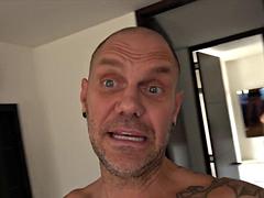 Grosser schwanz, Spermaladung, Hardcore, Hd, Milf, Rau, Kurzes haar, Schlampe
