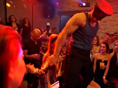Nana, Groupe, Branlette thaïlandaise