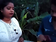 Desi 18 Year Old Chachi Ki Beti Fucked On Chhat In Hindi