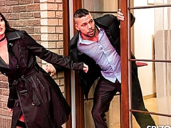 Bruinharig, Zoenen, Likken, Natuurlijke tieten, Kut duiken, Geschoren, Kousen, Tiener