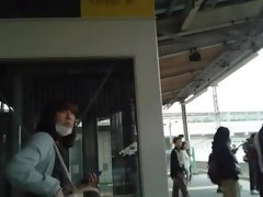 アジア人, 日本人, 公共