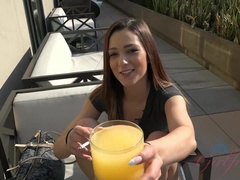 Amateur, Plage, Petite amie, Fille latino, Pov, Douche, Fumer, Nénés