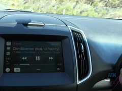 Leie, Blasen, Flashen, Freundin, Masturbation, Im freien, Pov, Nass