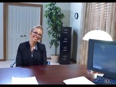 Grosse titten, Betrug, Geile alte tussi, Lingerie, Milf, Titten