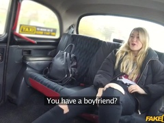 Mamada, Coche, Estilo perrito, Atragantadas, Lamidas, Al aire libre, Pov, Coño