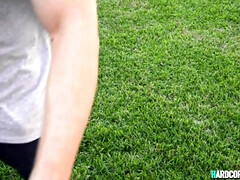 Leie, Blasen, Freundin, Im freien, Zierlich, Pov, Realität, Flotter dreier