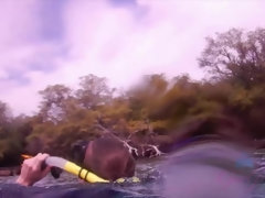 Blondine, Blasen, Sperma im mund, Fussjob, Orgasmus, Im freien, Pov, Öffentlich