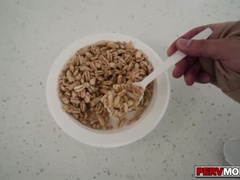 Culo grande, Tetas grandes, Rubia, Pajear, Masturbación, Coño, Madrastra, Tabú