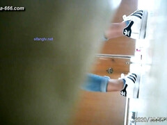 Asiatique, Gros cul, Chinoise, Fait maison, Pisser, Espionne, Adolescente, Voyeur