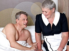 Grosser arsch, Grosser schwanz, Grosse titten, Blondine, Blasen, Pummelig, Hundestellung, Reif