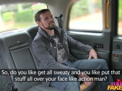 Voiture, Tir de sperme, Faciale, Branlette thaïlandaise, Léchez, De plein air, Fessée, Mouillée