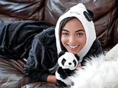 Dormitorio, Mamada, Morena, Estilo perrito, Fetiche de pies, Peludo, Latina, Adolescente