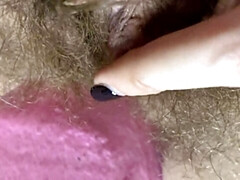 Kitzler, Nahaufnahme, Behaart, Masturbation, Orgasmus, Pov, Muschi, Nass