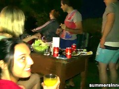 Grosser schwanz, Hardcore, Hd, Im freien, Party, Muschi, Rasiert, Überraschung