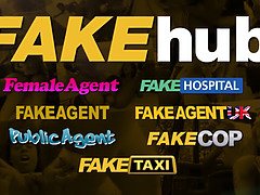 Gros seins, Sucer une bite, Britannique, Voiture, Femme couguar, 2 femmes 1 homme, Réalité, Plan cul à trois