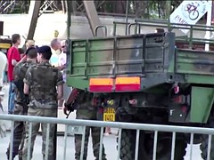 Групповуха, Группа, На публике, Втроем