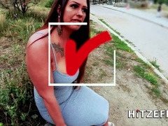 Culo, Culo grande, Mamada, Enorme, Madres para coger, Pov, Público, Tatuaje