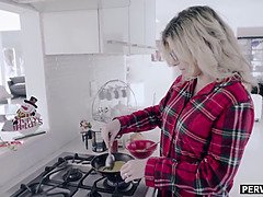 Очки, Лизание, Зрелые, Милф, Мамочка, От первого лица, Киски, Мачеха