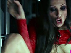 Nana, Gros seins, Brunette brune, Homosexuelle, Lesbienne, Léchez, Piercing, Public