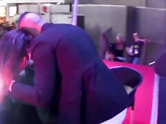 Gros cul, Grosse bite, Fille latino, Masturbation, Seins naturels, Public, Chatte, Echangistes