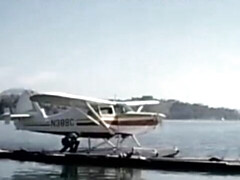 Grosser schwanz, Spermaladung, Europäisch, Handjob, Lecken, Muschi, Stewardess, Vintage