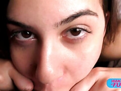 Anal, Lécher le cul, Chambre à dormir, Garce, Brunette brune, Tir de sperme, Hôtel, Humiliation