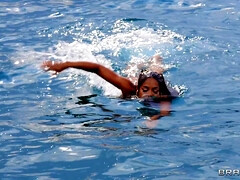 Lieveling, Rondborstig, Lesbisch, Buiten, Pornster, Realiteit, Trio, Tieten likken