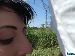 Leie, Arsch, Grosse titten, Blasen, Hundestellung, Im freien, Pov, Öffentlich
