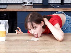 18 летние, Жопа, Куколка, Пальцем, Натуральные сиськи, Короткая стрижка, Молоденькие, Сиськи