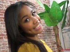 Cul, Nana, Gros cul, Brunette brune, Interracial, Seins naturels, Pov, Nénés