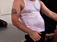 デカチン, デカパイ, フェラチオ, 着衣女と全裸男, 顔射, ドイツ人, 淫乱熟女, 三人