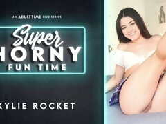 Amateur, Morena, Penetracion con dedos, Abierta, Lencería, Afeitado, Adolescente, Camara web