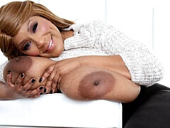 Mooie dikke vrouwen, Grote kont, Grote mammen, Zwart, Vingeren, Masturbatie, Alleen, Strippen