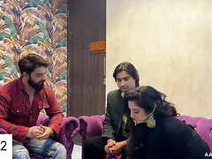 Grote kont, Grote mammen, Bruinharig, Rondborstig, Hardcore, Indisch, Natuurlijke tieten, Tieten likken