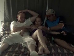 素人, お尻, ベッドルーム, フェラチオ, 自家製, 3p男男女, オマンコ, 三人