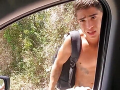 Sucer une bite, Voiture, Éjaculation interne, Poilue, Branlette thaïlandaise, Hard, Chevaucher, Suçant