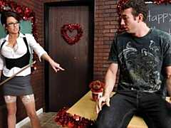 Grosser arsch, Grosser schwanz, Grosse titten, Blasen, Braunhaarige, Hundestellung, Milf, Rasiert