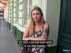 Enthousiasteling, Kont, Blond, Pijpbeurt, Geld, Buiten, Gezichtspunt, Openbaar