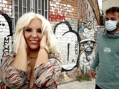 Curvy buxom blonde mom Blondie Fesser - reality hookup hardcore with cumshot