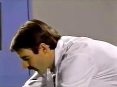 Большие сиськи, Блондинки, Минет, Секс без цензуры, Медсестра, Бассейн, Сиськи, Винтаж