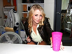 18 летние, Большая жопа, Большой член, Большие сиськи, Блондинки, Минет, Собачьи, Тощие