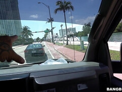 美女, デカ尻, デカパイ, ビキニ, フェラチオ, イく瞬間, なめる, オマンコ