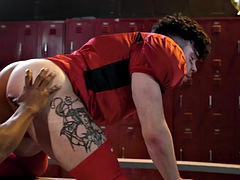 アナル, 舐める尻, フェラチオ, ゲイ, 手コキする, 異人種間, タトゥー