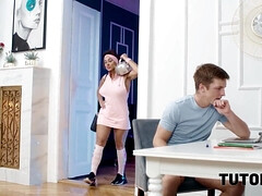 Enthousiasteling, Kont, Zwart, Bruinharig, Rondborstig, Hondjeshouding, Roodharige vrouw, Geschoren