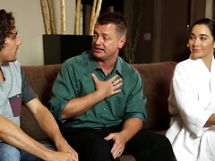 デカ尻, イマラチオ, 手コキする, 下着, マッサージ, オイル, シャワー, ティーン