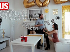 Grosser arsch, Blasen, Vollbusig, Spiele, Hd, Lecken, Party, Eng