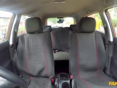 Amateur, Mamada, Coche, Corridas, Estilo perrito, Pajear, Pov
