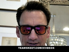 デカパイ, 茶髪の, 服従, ドレス, ハメ撮り, 馬乗り, ティーン, スカートのぞき